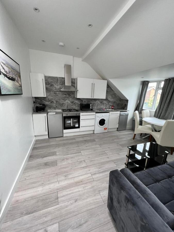 Lovely 2 Bedroom Flat With Roof Terrace In London Nw6 Экстерьер фото