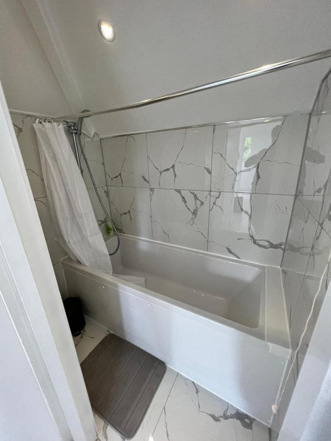 Lovely 2 Bedroom Flat With Roof Terrace In London Nw6 Экстерьер фото